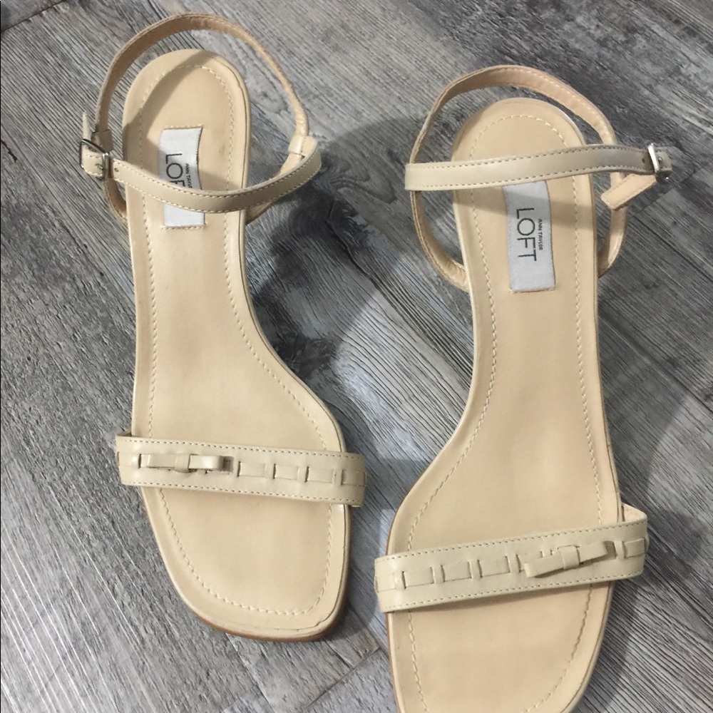 Loft sandals 71/2